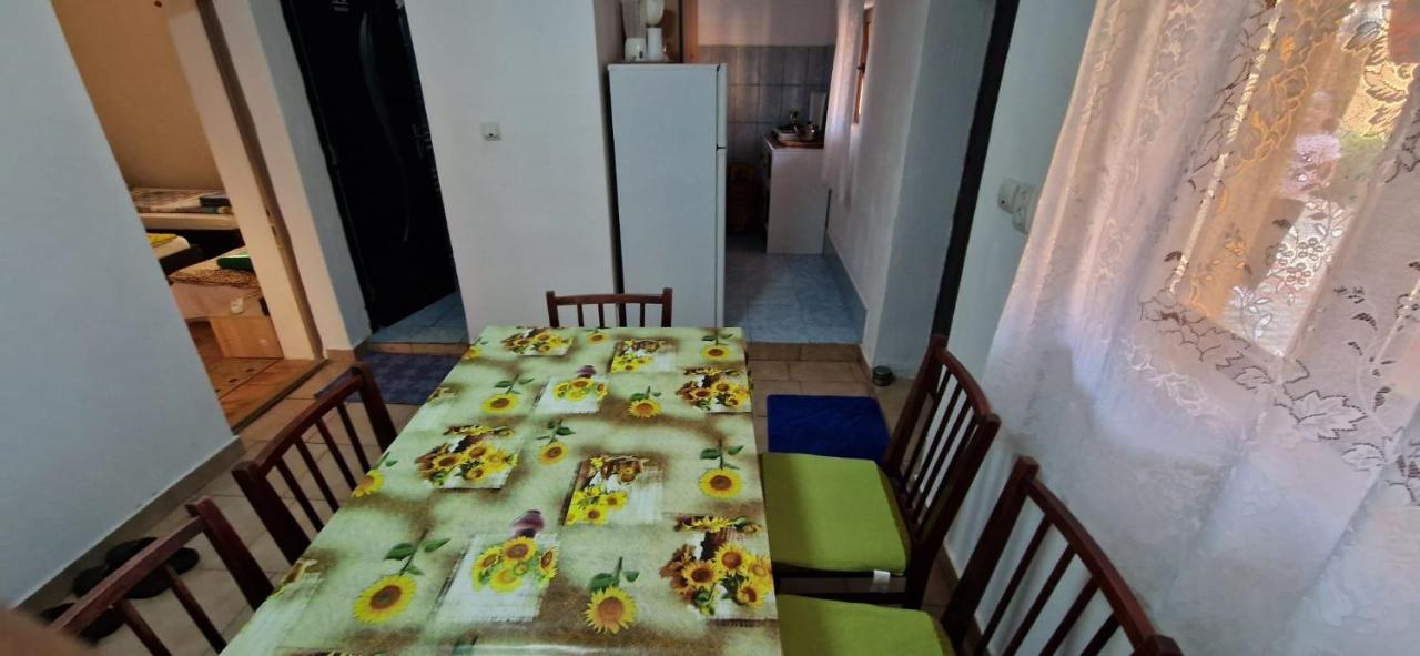 Pensiunea Casa Andreea Novaci-Străini Exterior foto